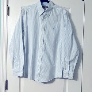 NWOT Brooks Brothers 1818 Regent long sleeved Oxford, sized Medium.